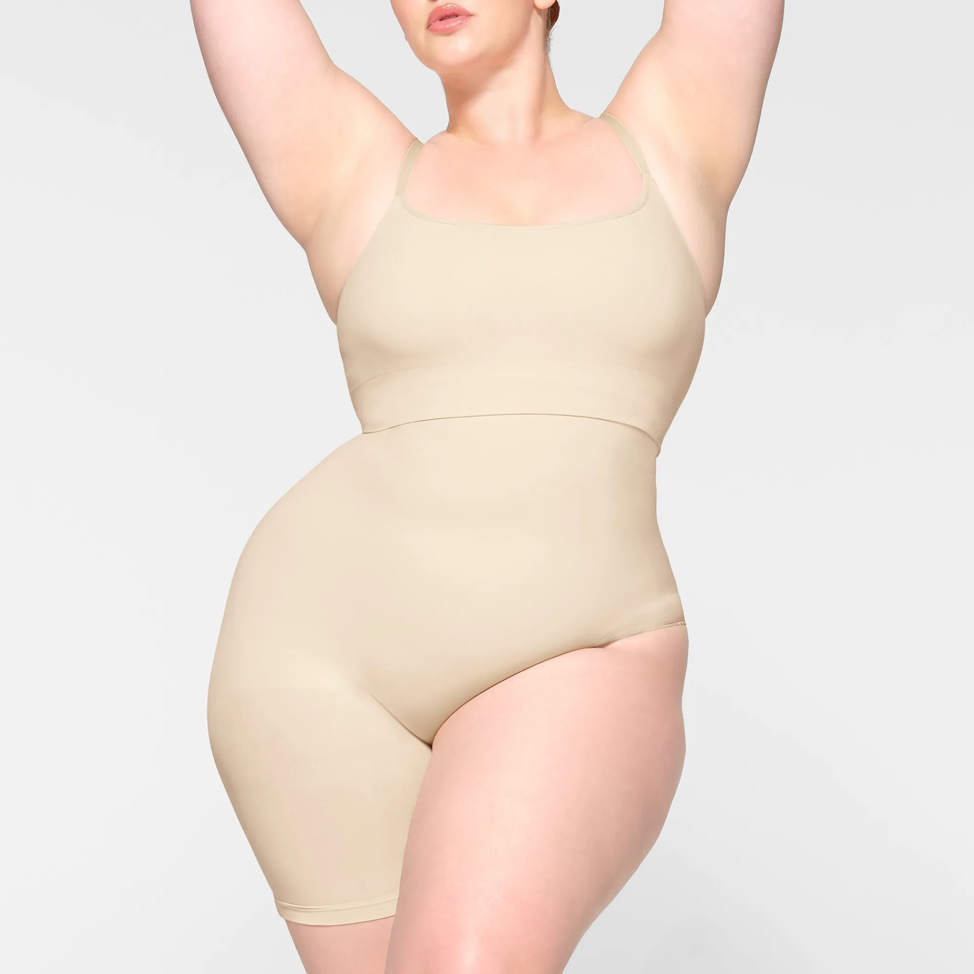 SEAMLESS SCULPT SOLUTION SHORT LEFT LEG EXPOSED |-Skims Sale