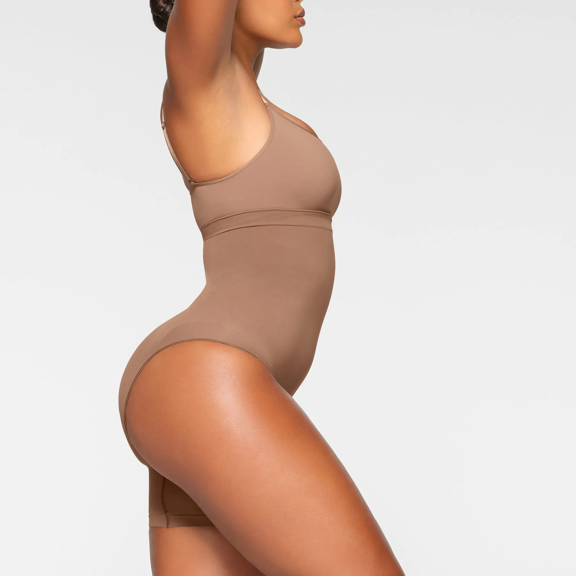 SEAMLESS SCULPT SOLUTION SHORT RIGHT LEG EXPOSED |-Skims Hot