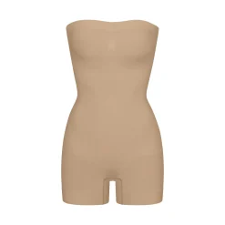 SEAMLESS SCULPT STRAPLESS SHORTIE BODYSUIT |-Skims Hot