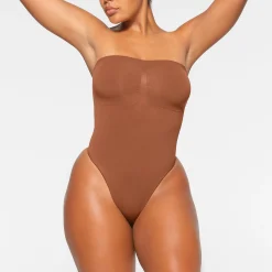 SEAMLESS SCULPT STRAPLESS THONG BODYSUIT |-Skims Discount