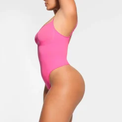 SEAMLESS SCULPT THONG BODYSUIT | SUGAR-Skims Online