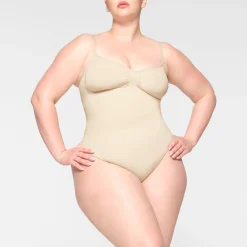 SEAMLESS SCULPT THONG BODYSUIT |-Skims New