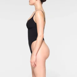 SEAMLESS SCULPT THONG BODYSUIT |-Skims Sale