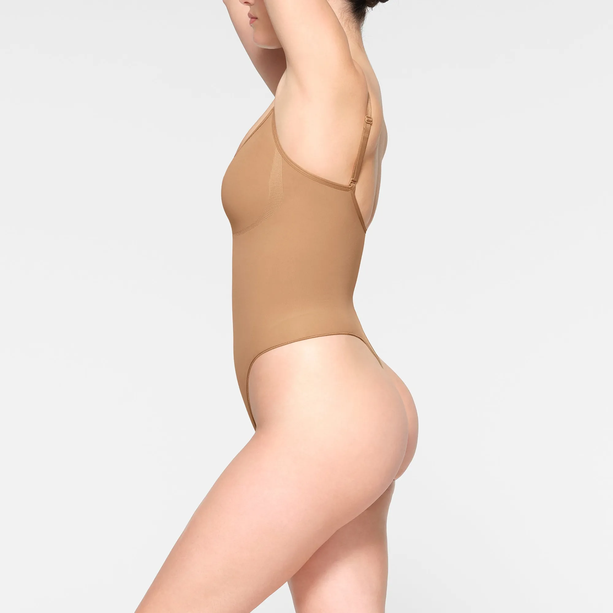 SEAMLESS SCULPT THONG BODYSUIT |-Skims Hot