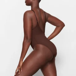 SIGNATURE SWIM SCOOP NECK ONE PIECE |-Skims Sale