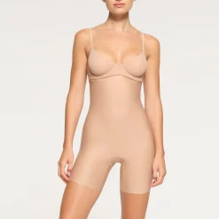 BODY HIGH-WAISTED MID THIGH SHORT |-Skims Online