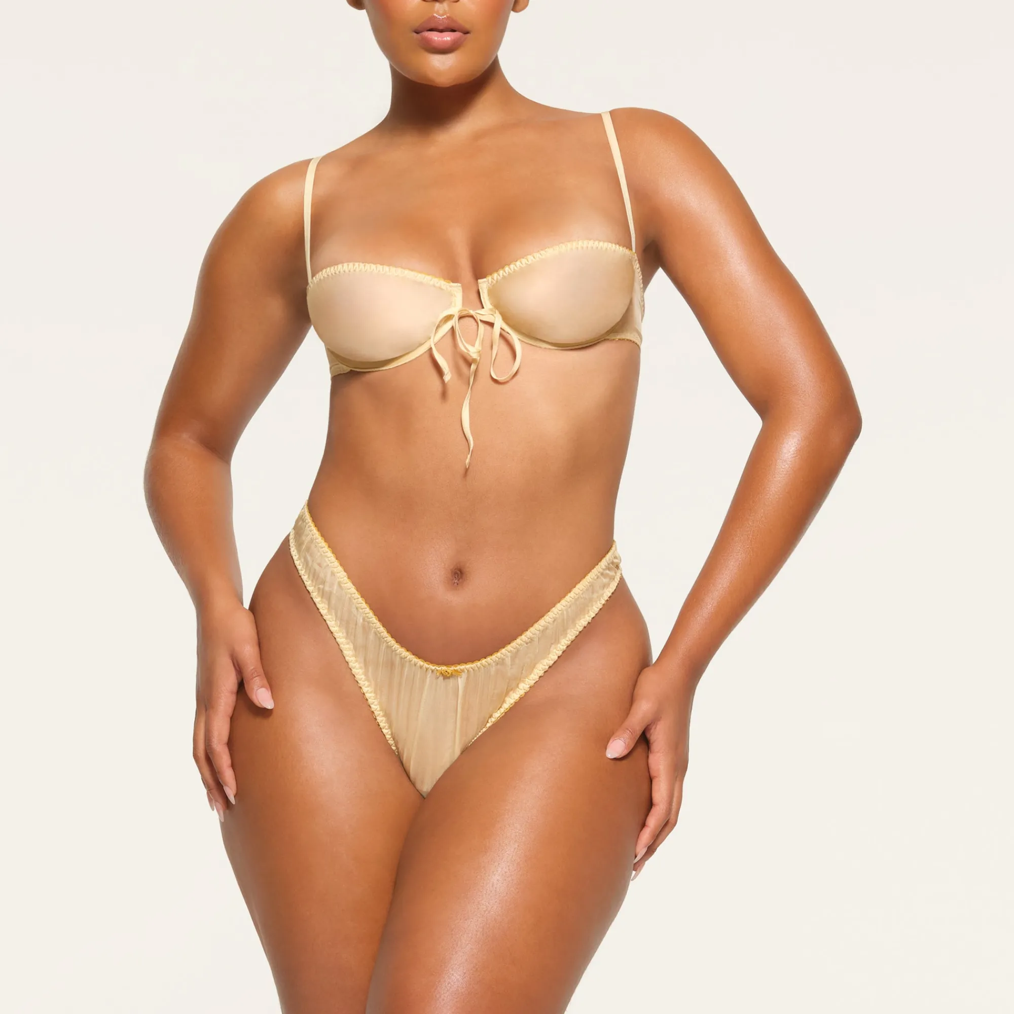 ROMANCE DIPPED THONG |-Skims Hot