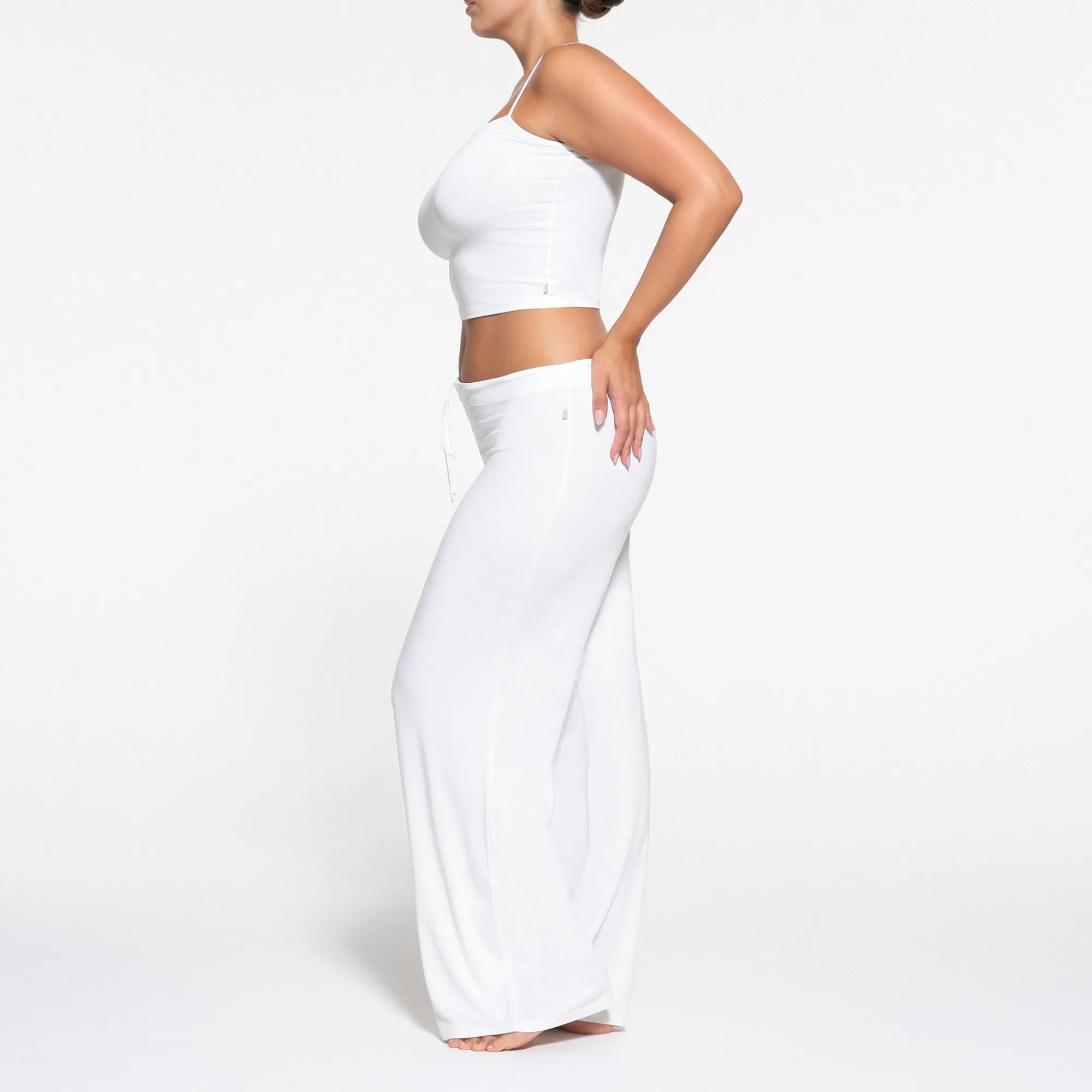 SLEEP STRAIGHT NECK CROPPED CAMI |-Skims Best