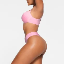 ULTIMATE BRA TEARDROP PUSH-UP BRA | BUBBLE GUM-Skims Hot