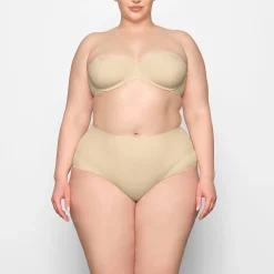 SMOOTHING INTIMATES UNLINED STRAPLESS BRA |-Skims Online
