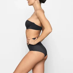 SMOOTHING INTIMATES UNLINED STRAPLESS BRA |-Skims Hot