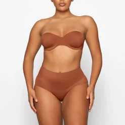 SMOOTHING INTIMATES UNLINED STRAPLESS BRA |-Skims Online
