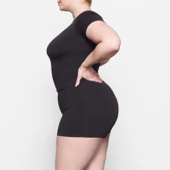 SOFT SMOOTHING SEAMLESS T-SHIRT |-Skims Outlet