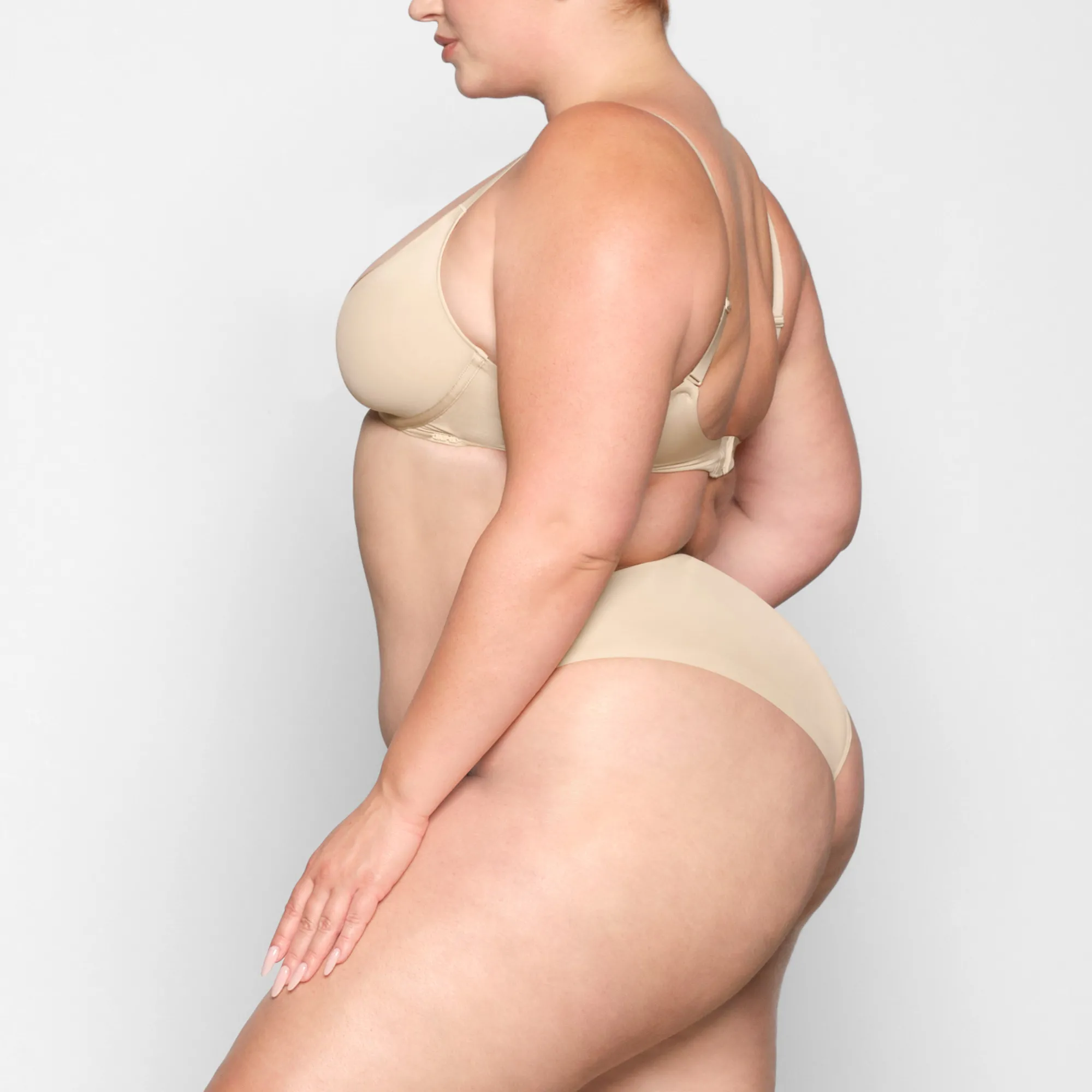 WEIGHTLESS SCOOP BRA |-Skims Hot