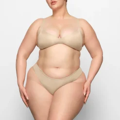 WIRELESS FORM PUSH-UP PLUNGE BRA |-Skims New