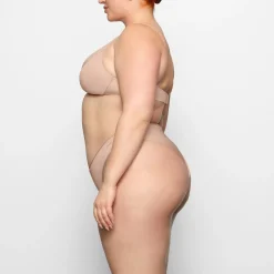 WIRELESS FORM PUSH-UP PLUNGE BRA |-Skims Online