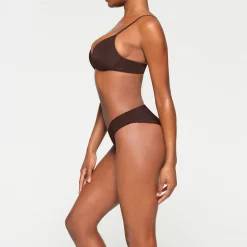 WIRELESS FORM PUSH-UP PLUNGE BRA |-Skims Fashion