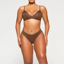WIRELESS FORM T-SHIRT DEMI BRA |-Skims New